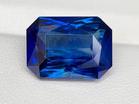 10.90 Cts Natural Blue Sapphire Rare Radiant Cut - (H) - Baza Boutique