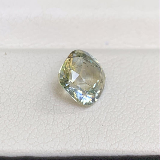 Mint Bi Color Sapphire 1.88ct - (UH) - Baza Boutique