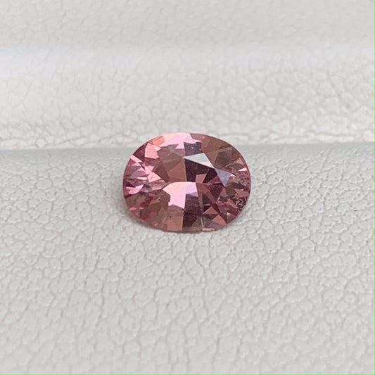 Sunset Padparadscha 0.85ct (UH)