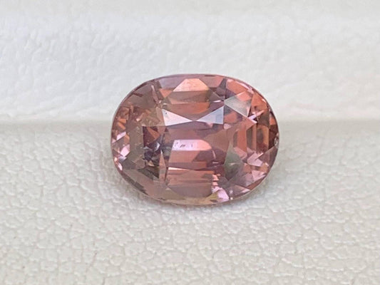 Natural Padparadscha Sapphire 2.67ct (UH)