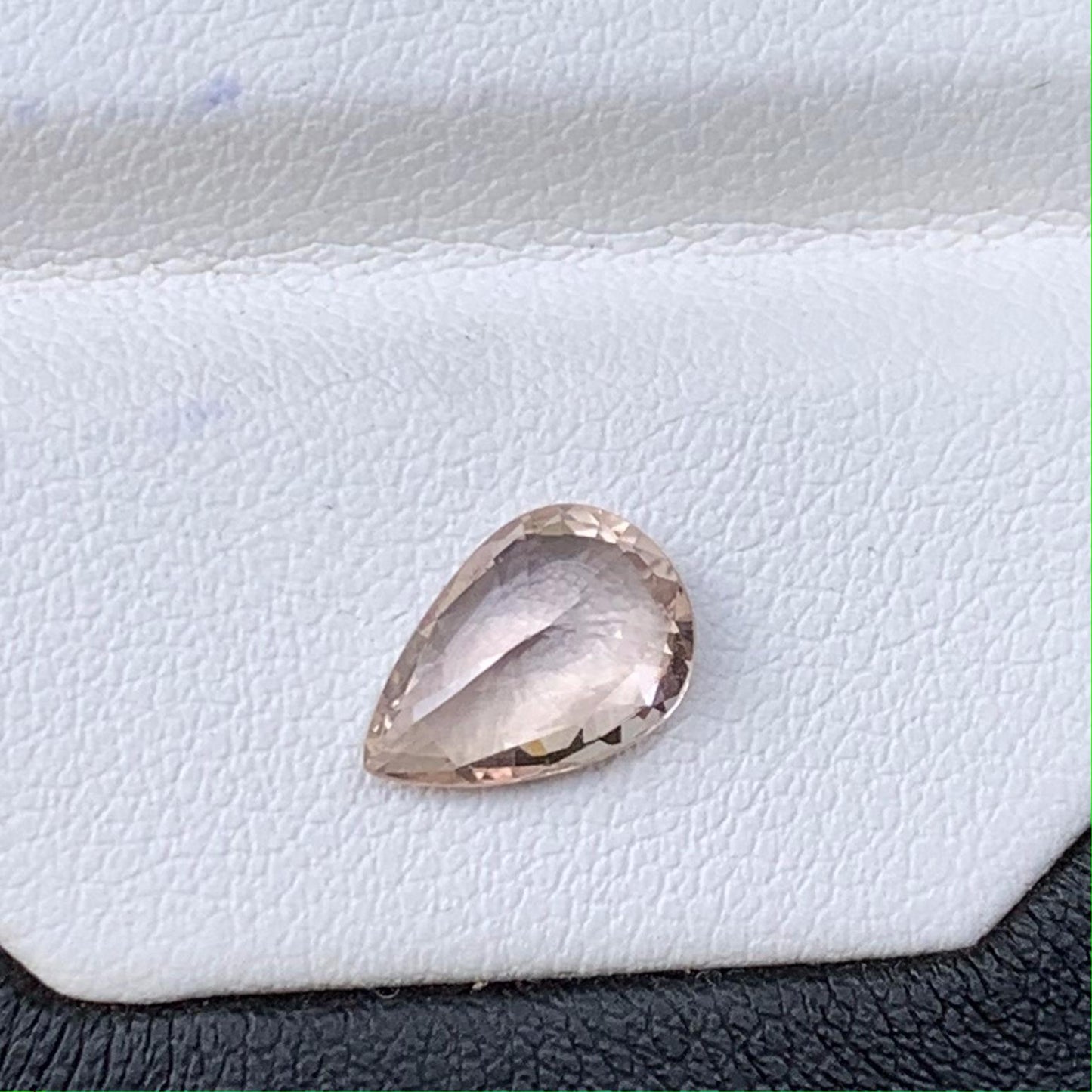 Peach Sapphire 2.06ct (UH) - Baza Boutique