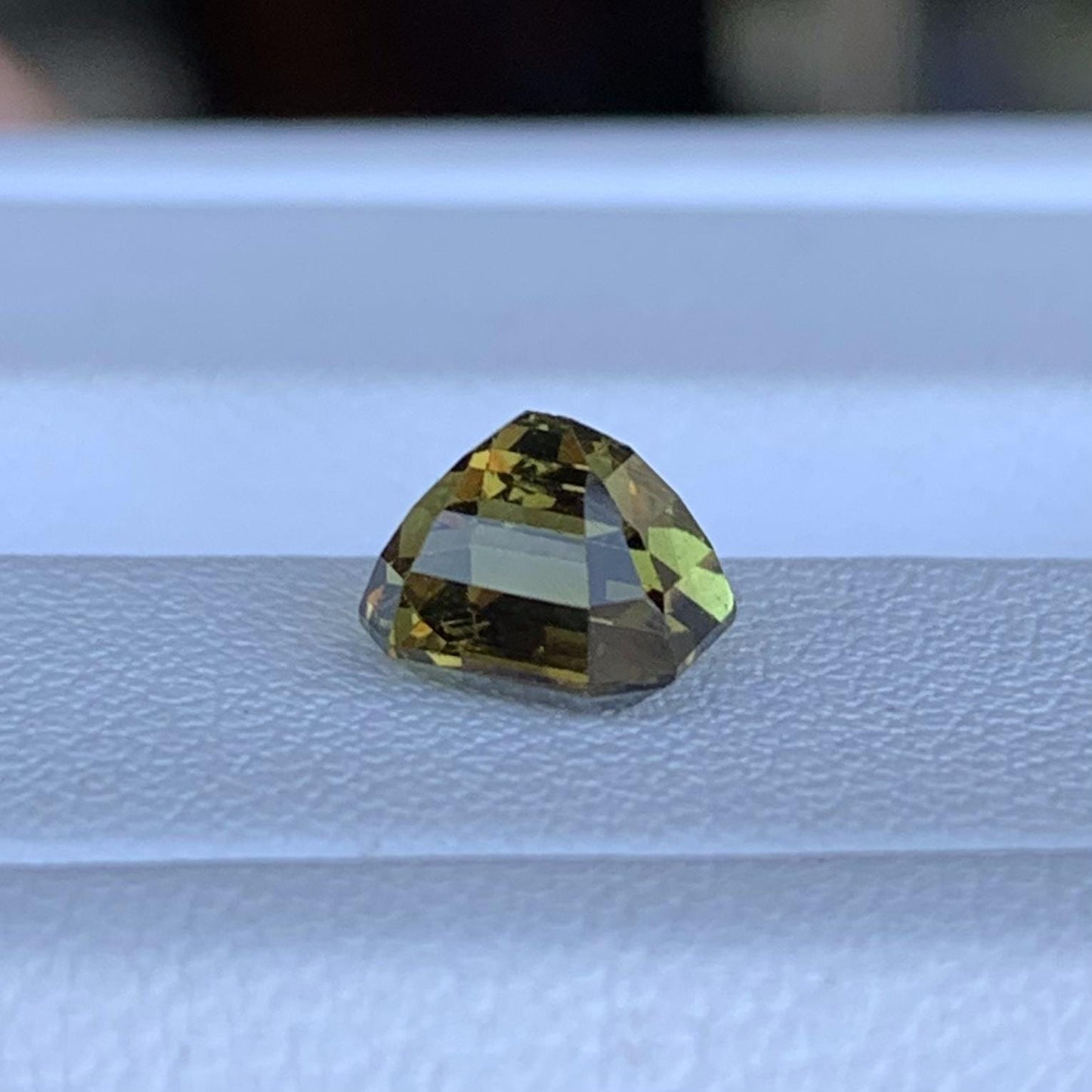 Lemon Green Chrysoberyl 1.96ct - (UH)
