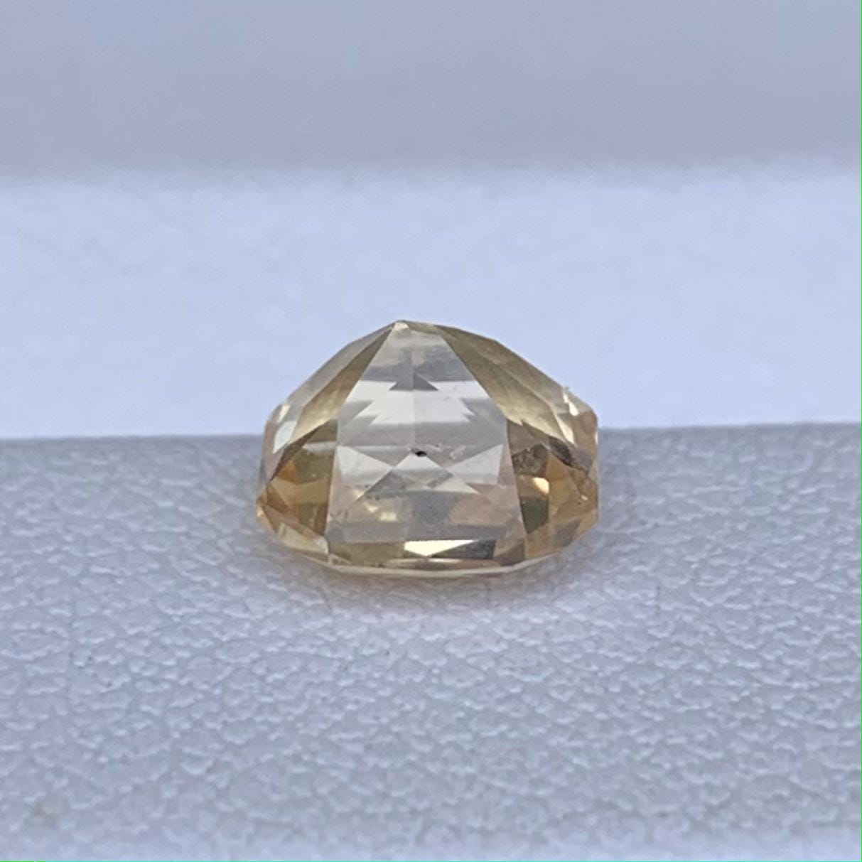 Natural Peach Sapphire 1.53ct - (UH) - Baza Boutique