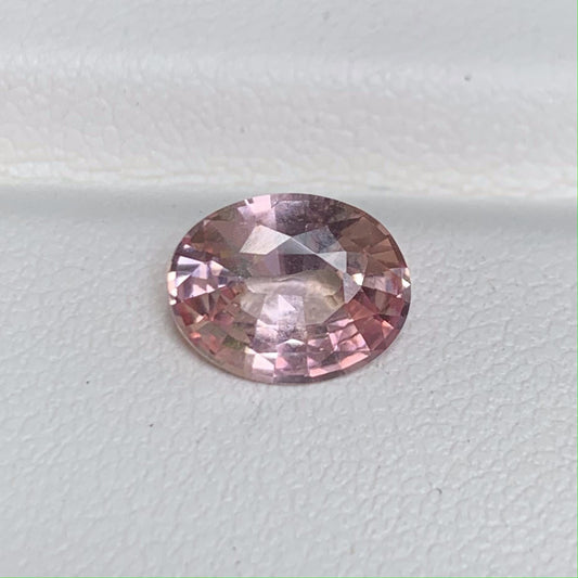 Natural Padparadscha Sapphire 1.77ct - (H) - Baza Boutique