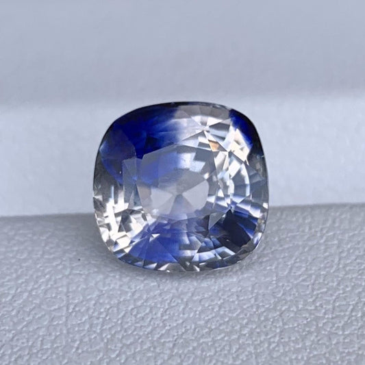 Rare White Blue Bi Color Sapphire 4.41ct - (UN) - Baza Boutique