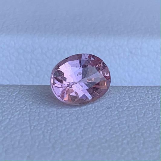 Natural Oval Cut Pinkish Padparadscha Sapphire 1.02ct - (UH)