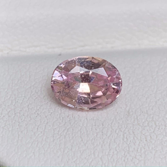 Natural Ceylon Padparadscha Sapphire 1.54ct - (UH) - Baza Boutique