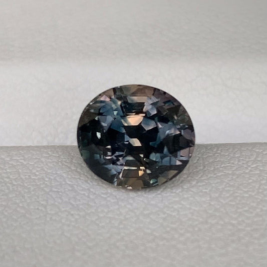 Rare Multi-color Sapphire 2.55ct - (UH) - Baza Boutique