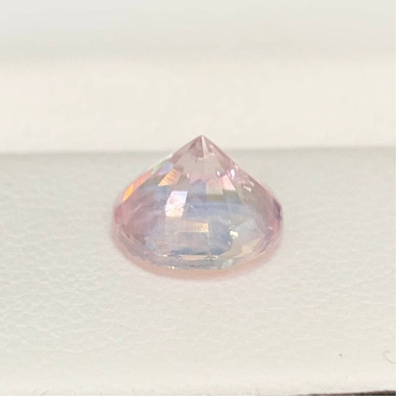 Peach Sapphire 2.06 Carats - (UH)