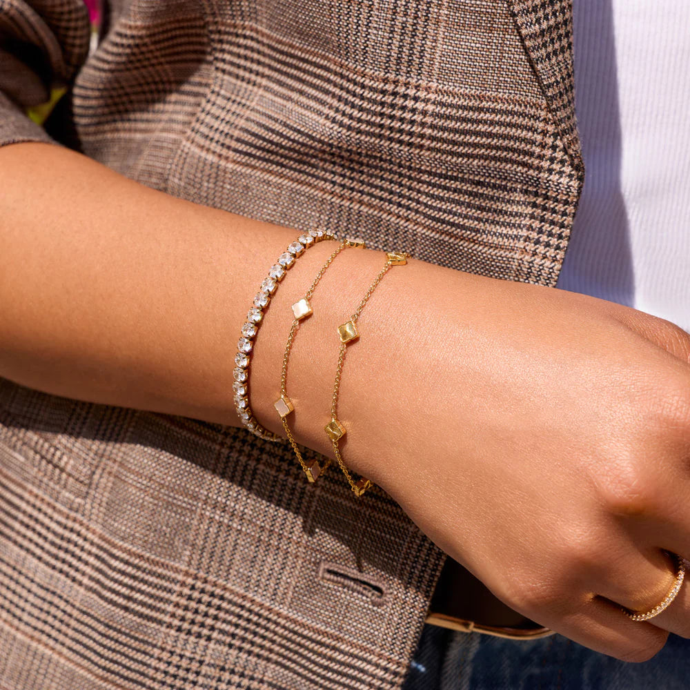 Fine Mini Pearl Clover Bracelet