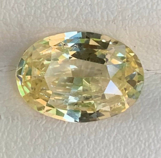 Natural Yellow Sapphire 3.81 Cts - (UH) - Baza Boutique 