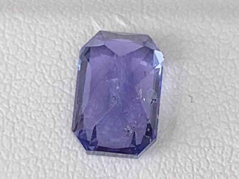 Purple Sapphire 3.43 Carats - (UH)