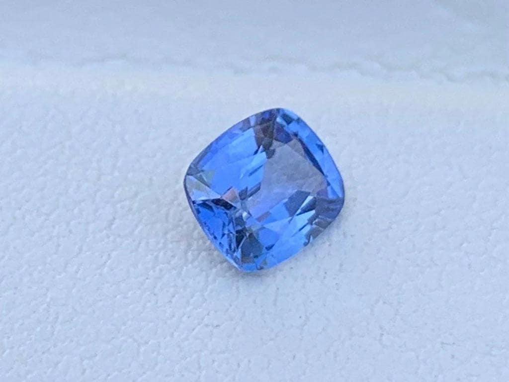 Cornflower Blue Sapphire: 0.90 Cts Ceylon Cushion Cut