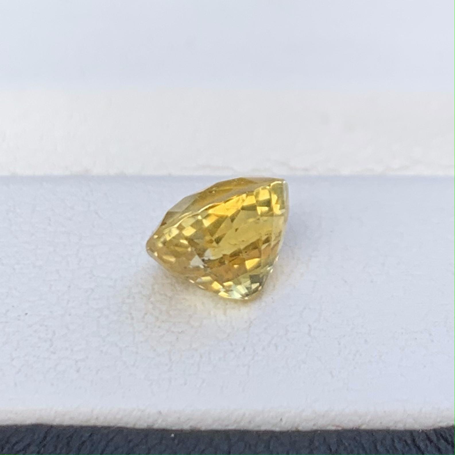 Yellow Sapphire 2.08ct (H) - Baza Boutique