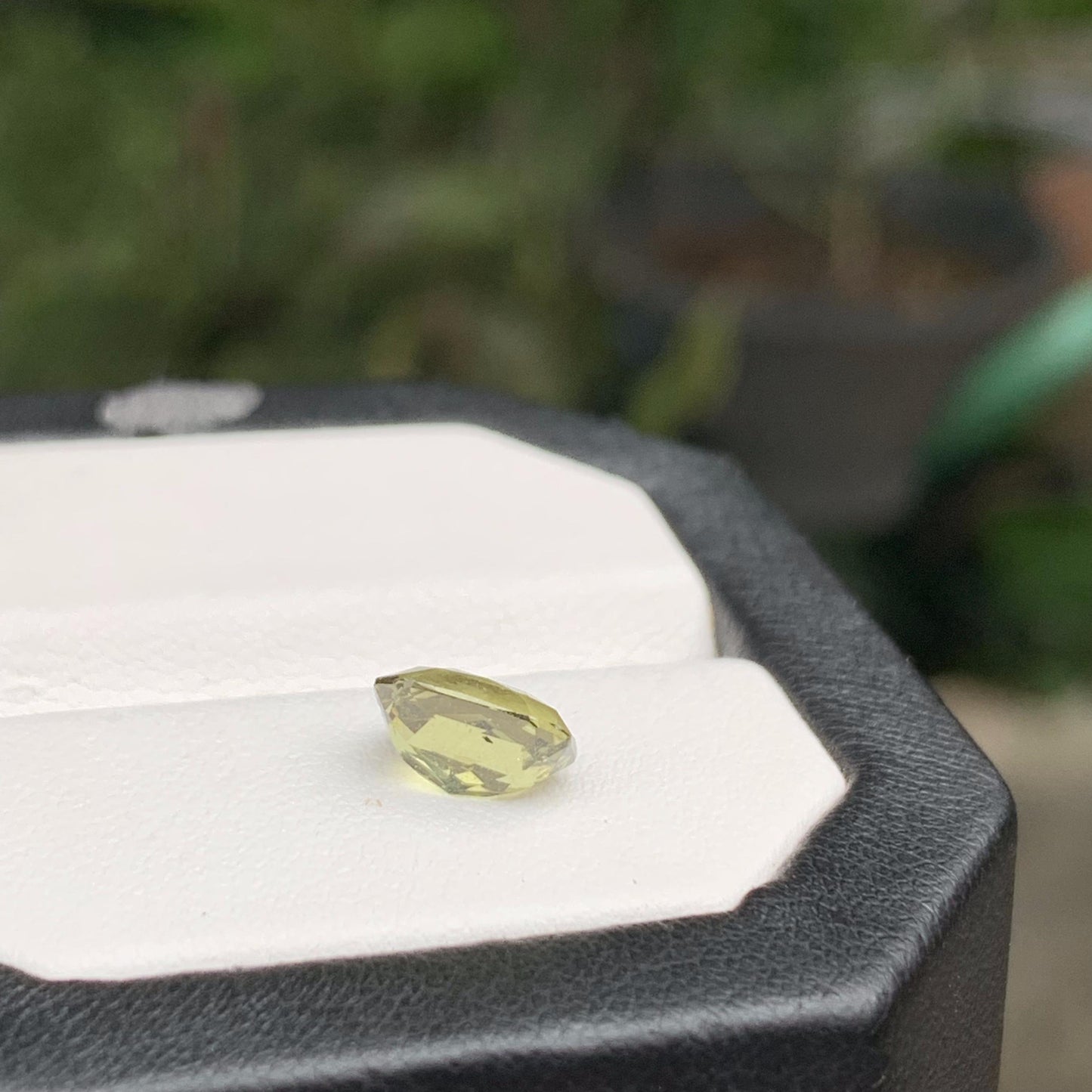 Lemon Green Sapphire 2.08ct (UH) - Baza Boutique