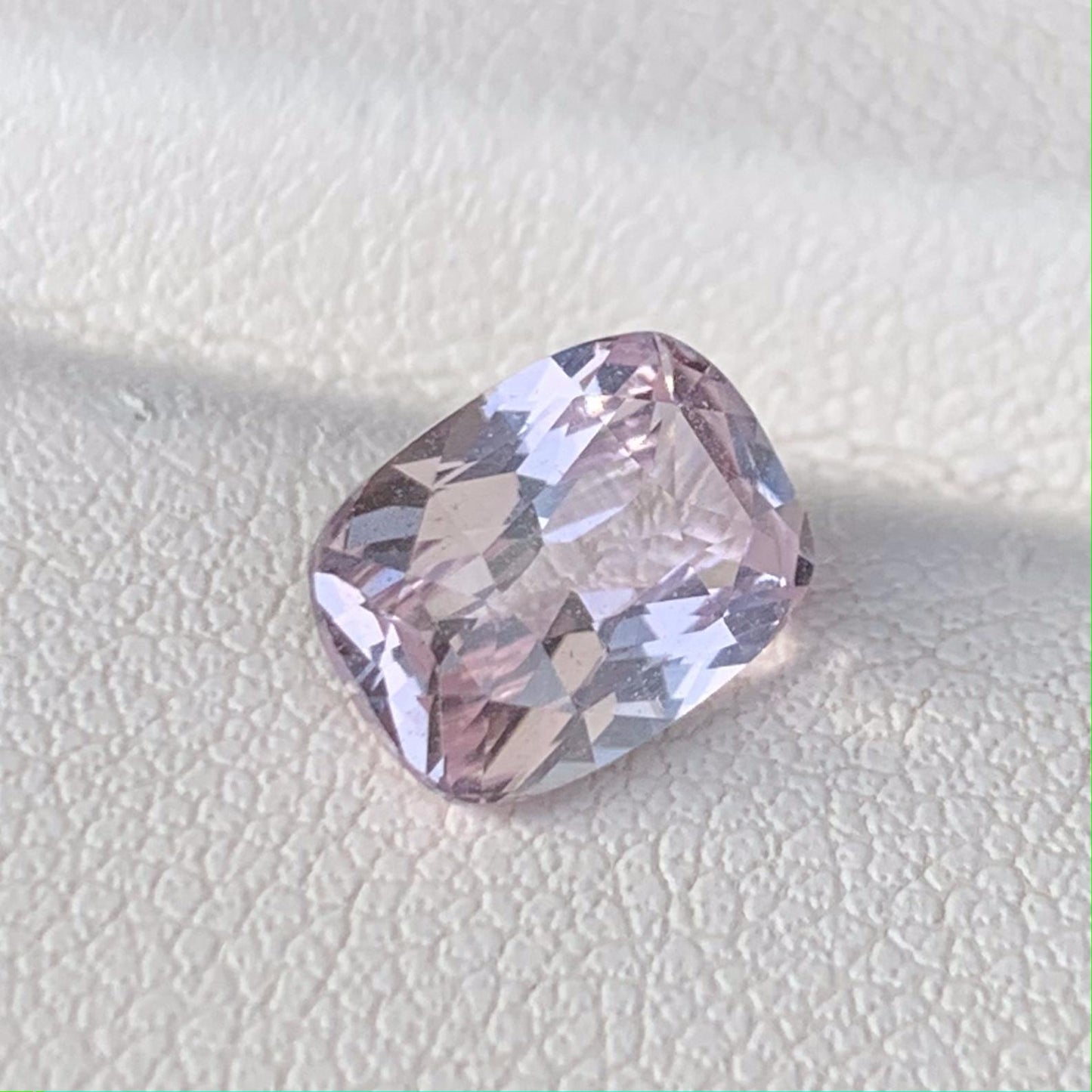 Peach Sapphire 2.20ct (H)