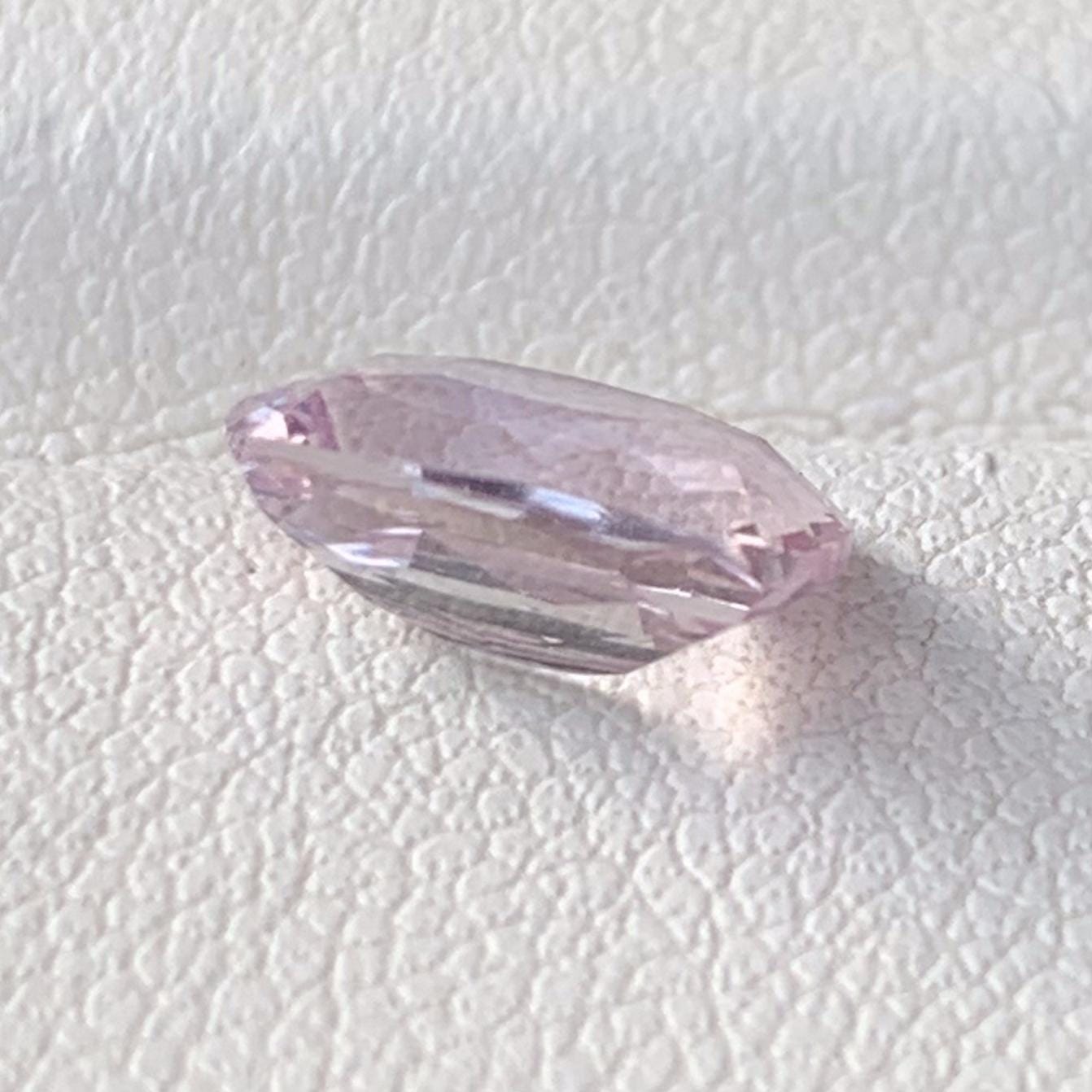 Peach Sapphire 2.20ct (H)