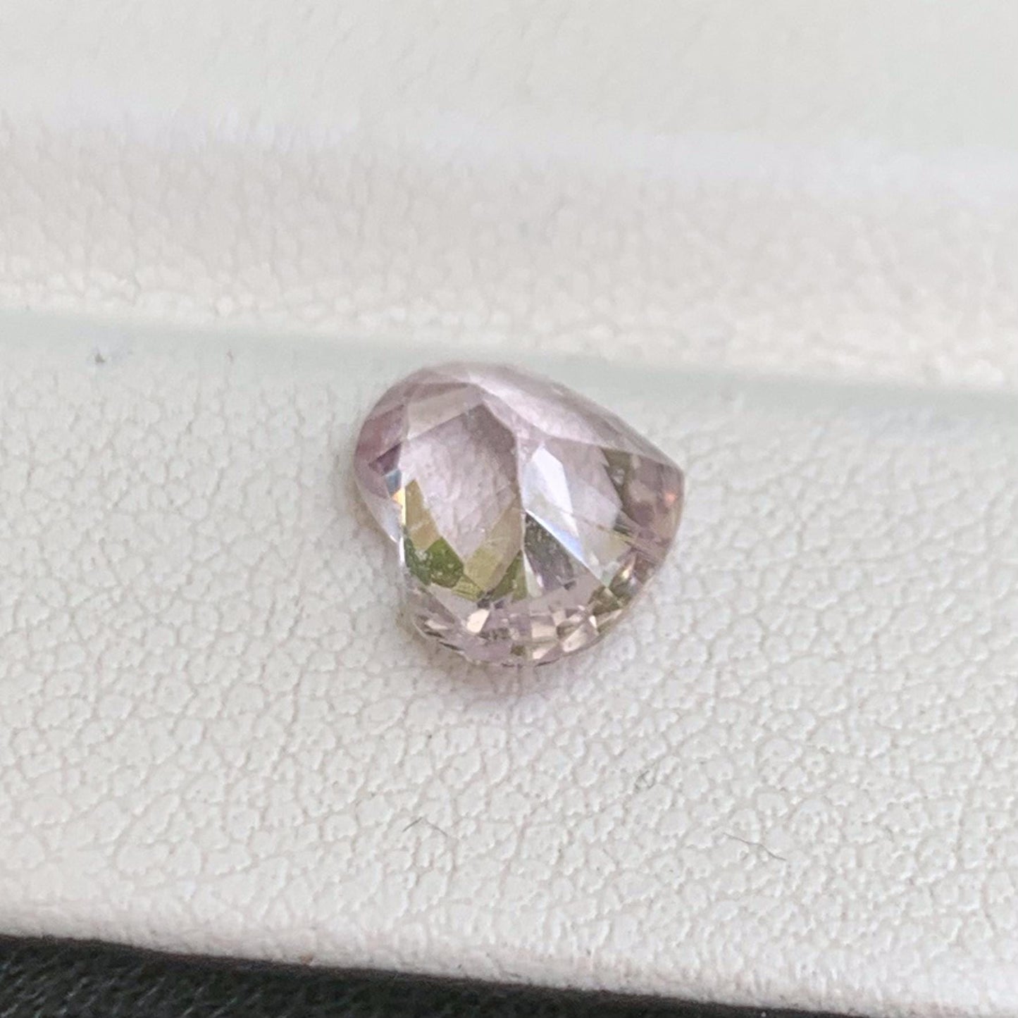 Peach Sapphire 2.38ct (UH) - Baza Boutique