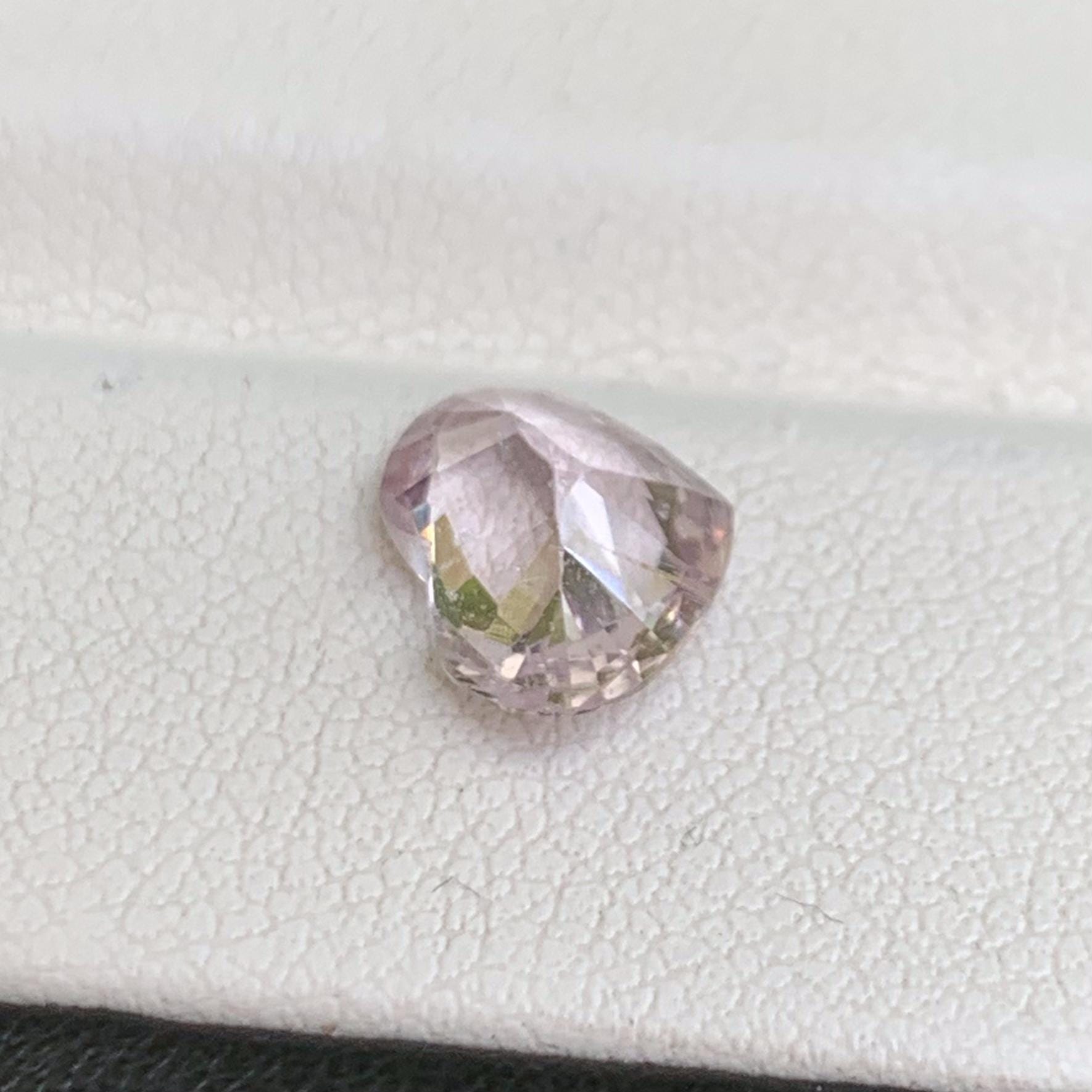 Peach Sapphire 2.38ct (UH) - Baza Boutique