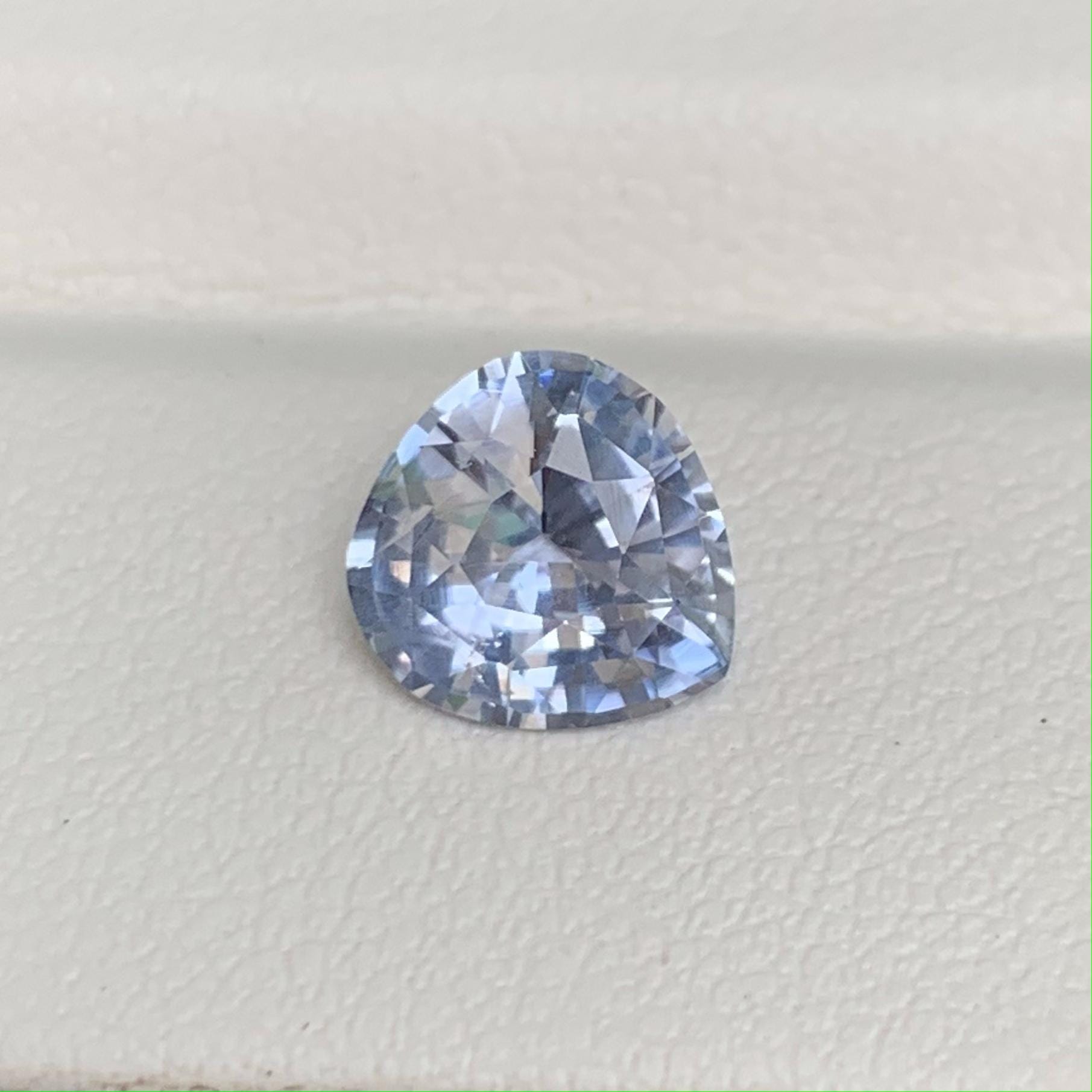 Lavender Sapphire 1.76ct (UH) - Baza Boutique