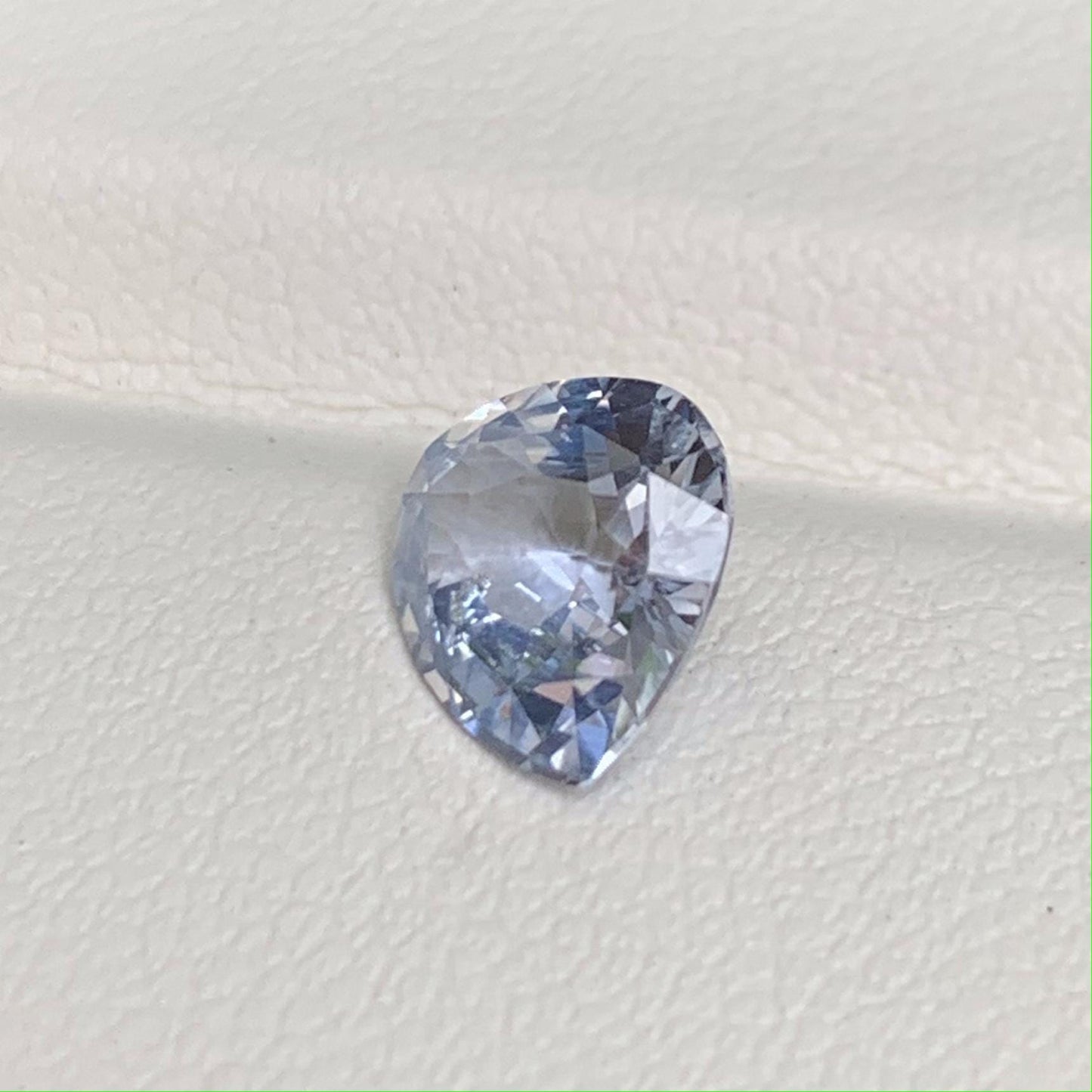 Lavender Sapphire 1.76ct (UH) - Baza Boutique