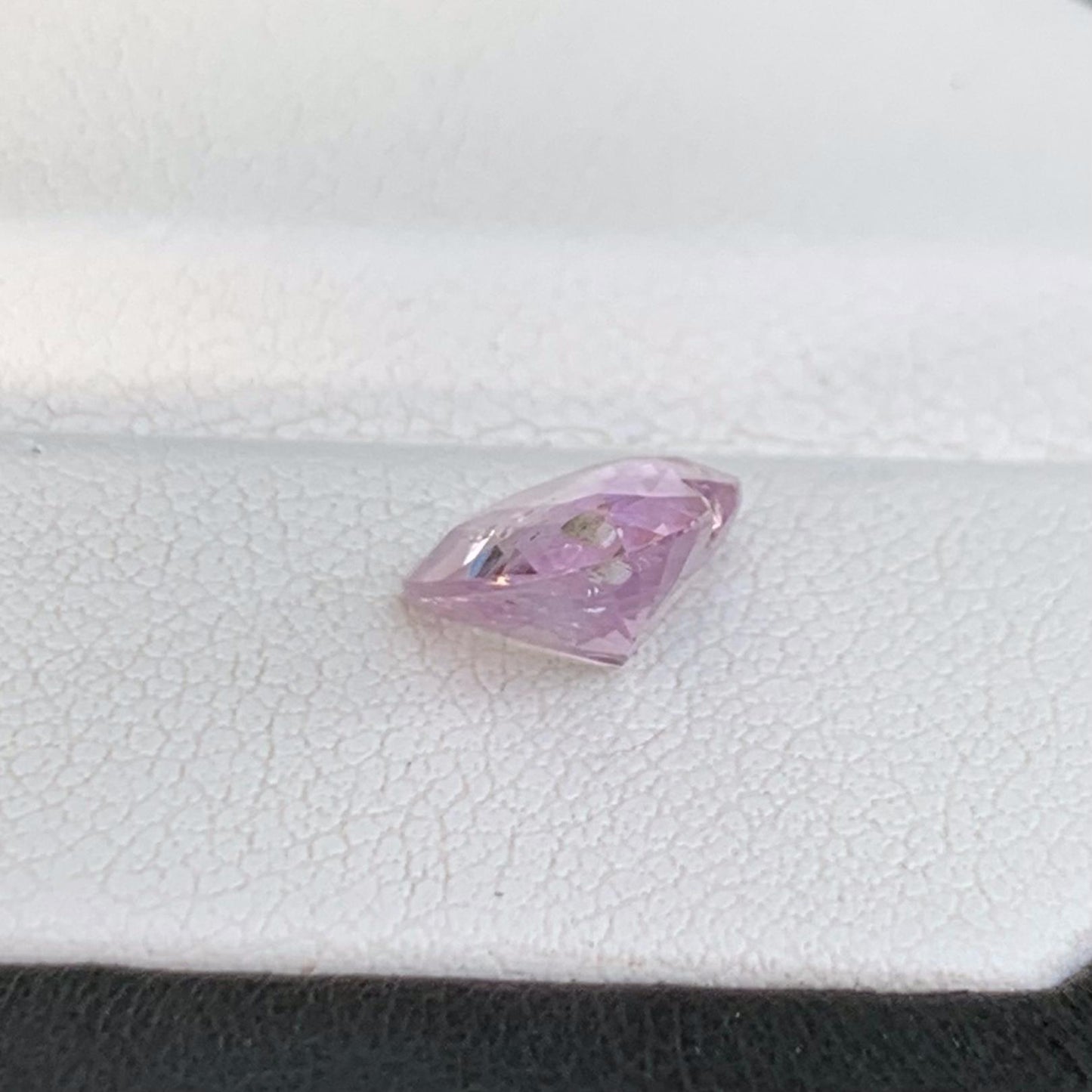 Pink Sapphire 2.32ct (UH) - Baza Boutique