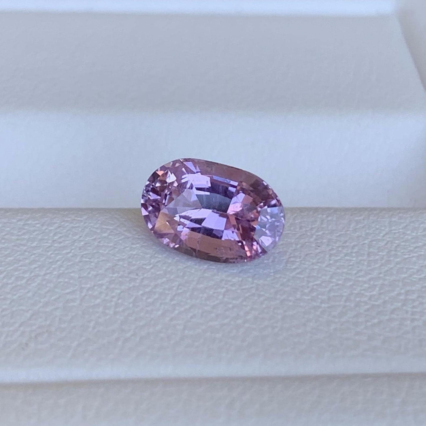 Pink Sapphire 1.77ct (UH) - Baza Boutique