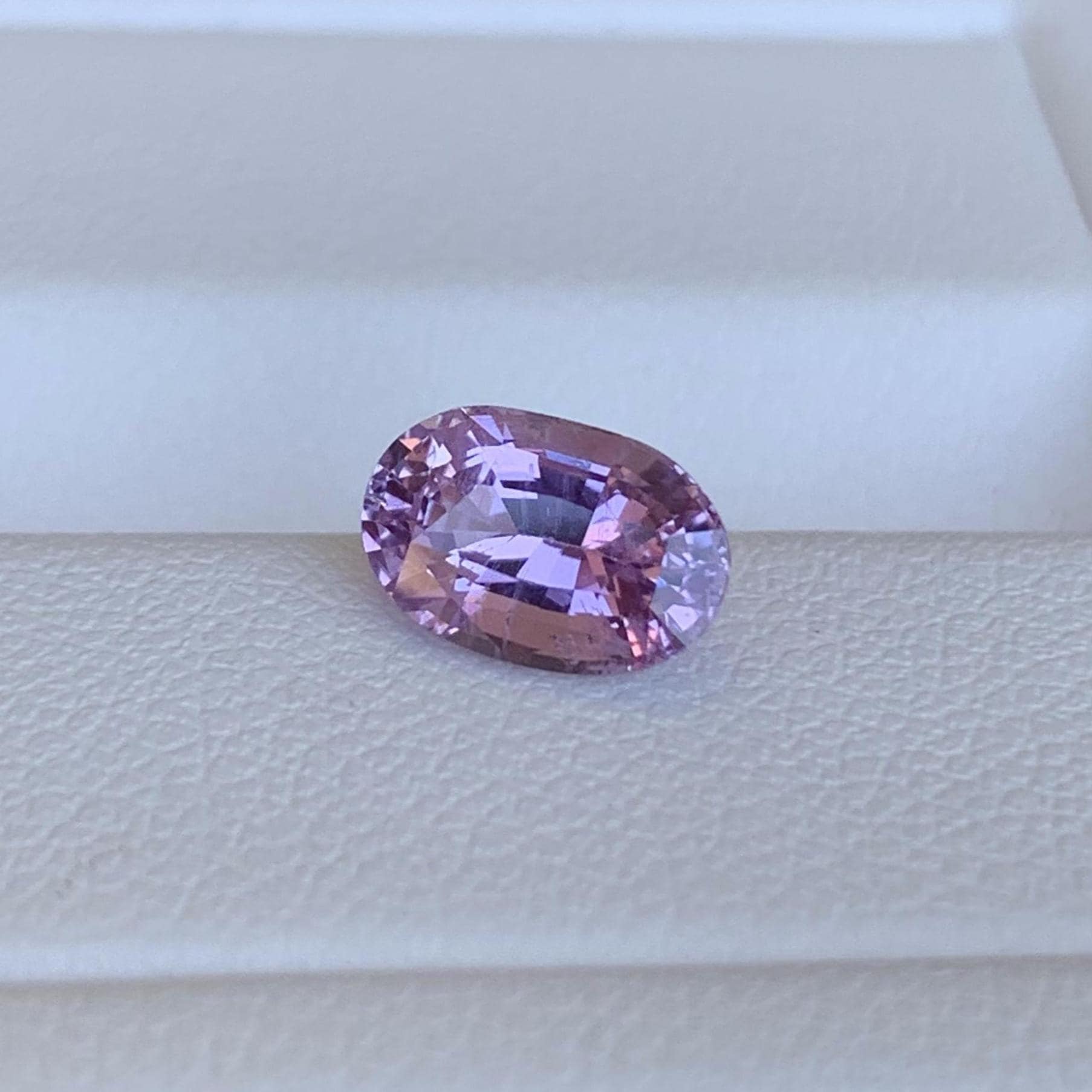Pink Sapphire 1.77ct (UH) - Baza Boutique