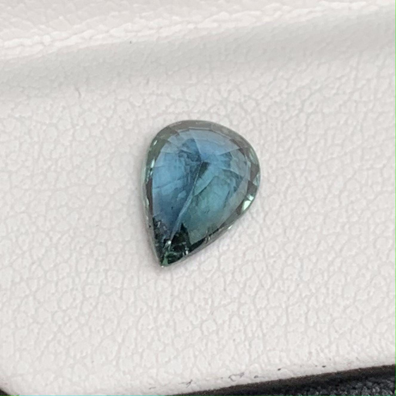Teal Sapphire 1.72ct (H) - Baza Boutique