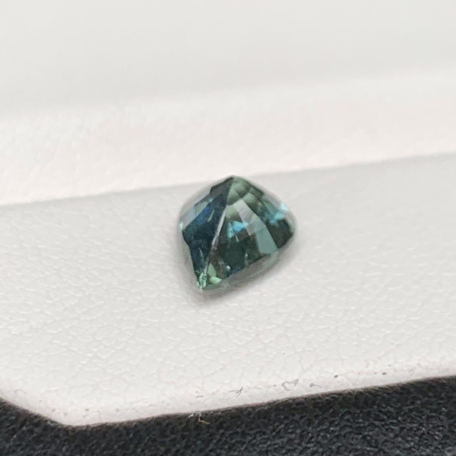 Teal Sapphire 1.72ct (H) - Baza Boutique