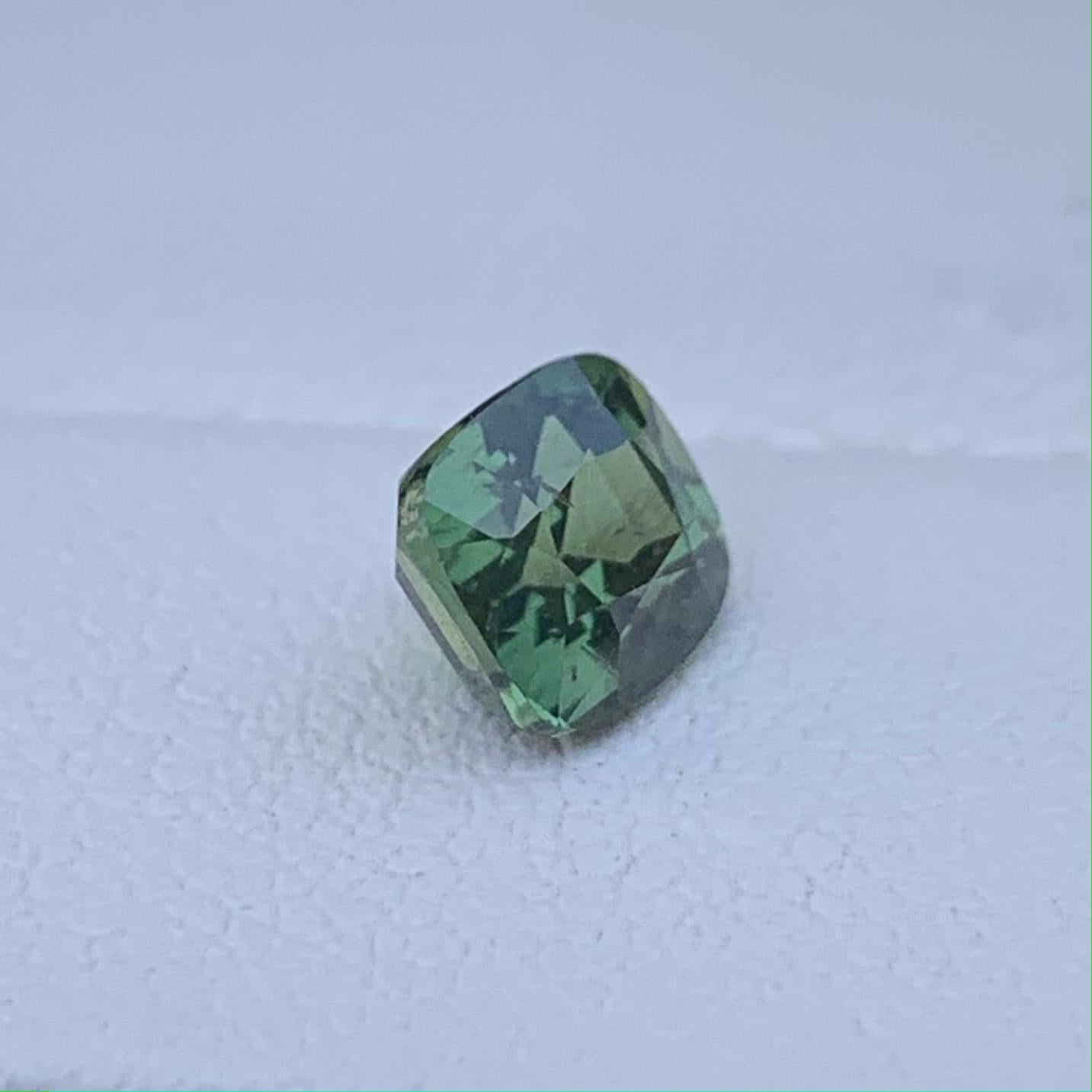 Green Sapphire 1.25ct (H) - Baza Boutique