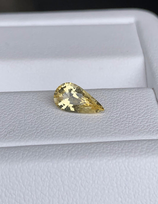Yellow Sapphire 1ct (UH) - Baza Boutique