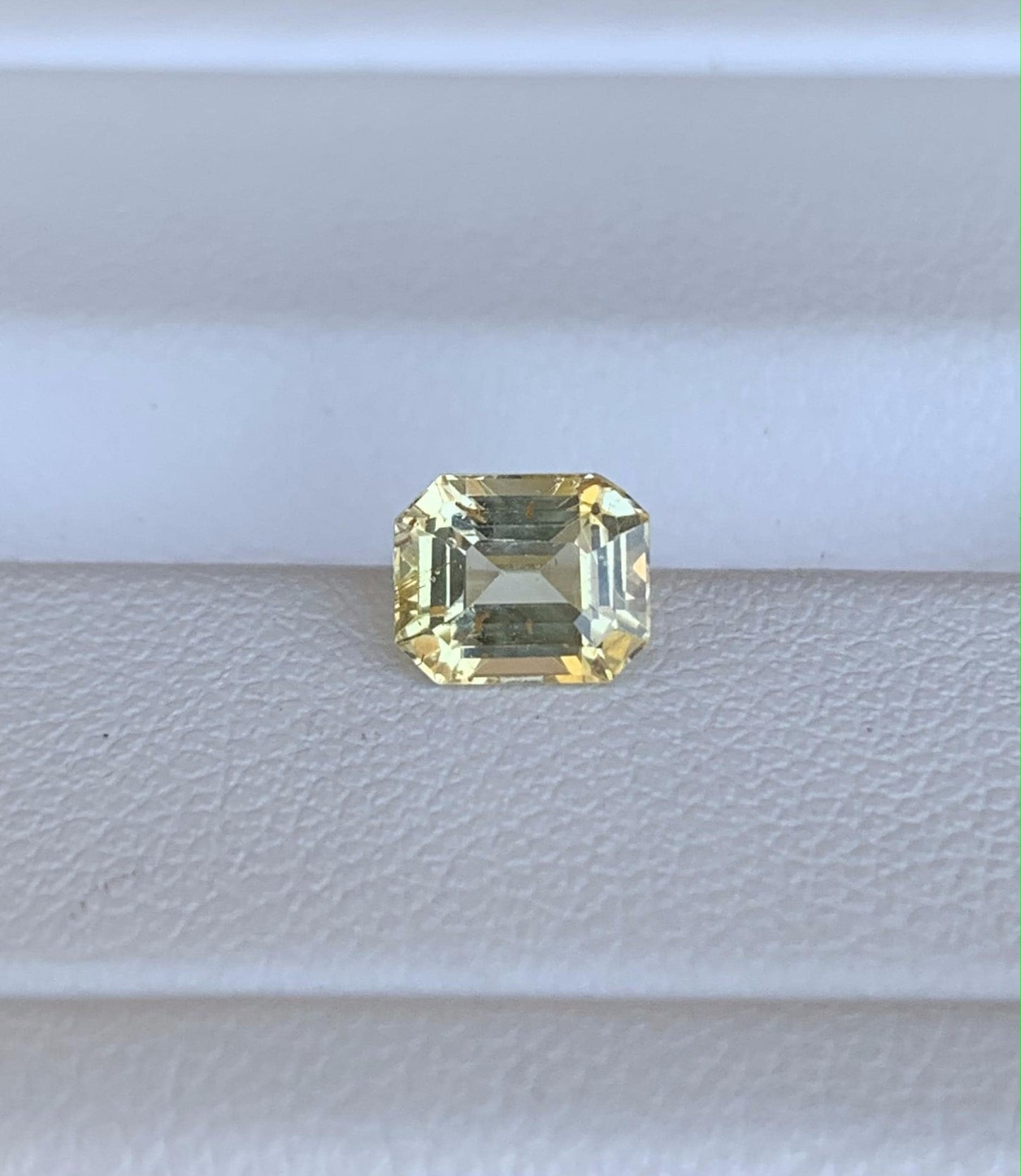 Yellow Sapphire 1.27ct (UH) - Baza Boutique