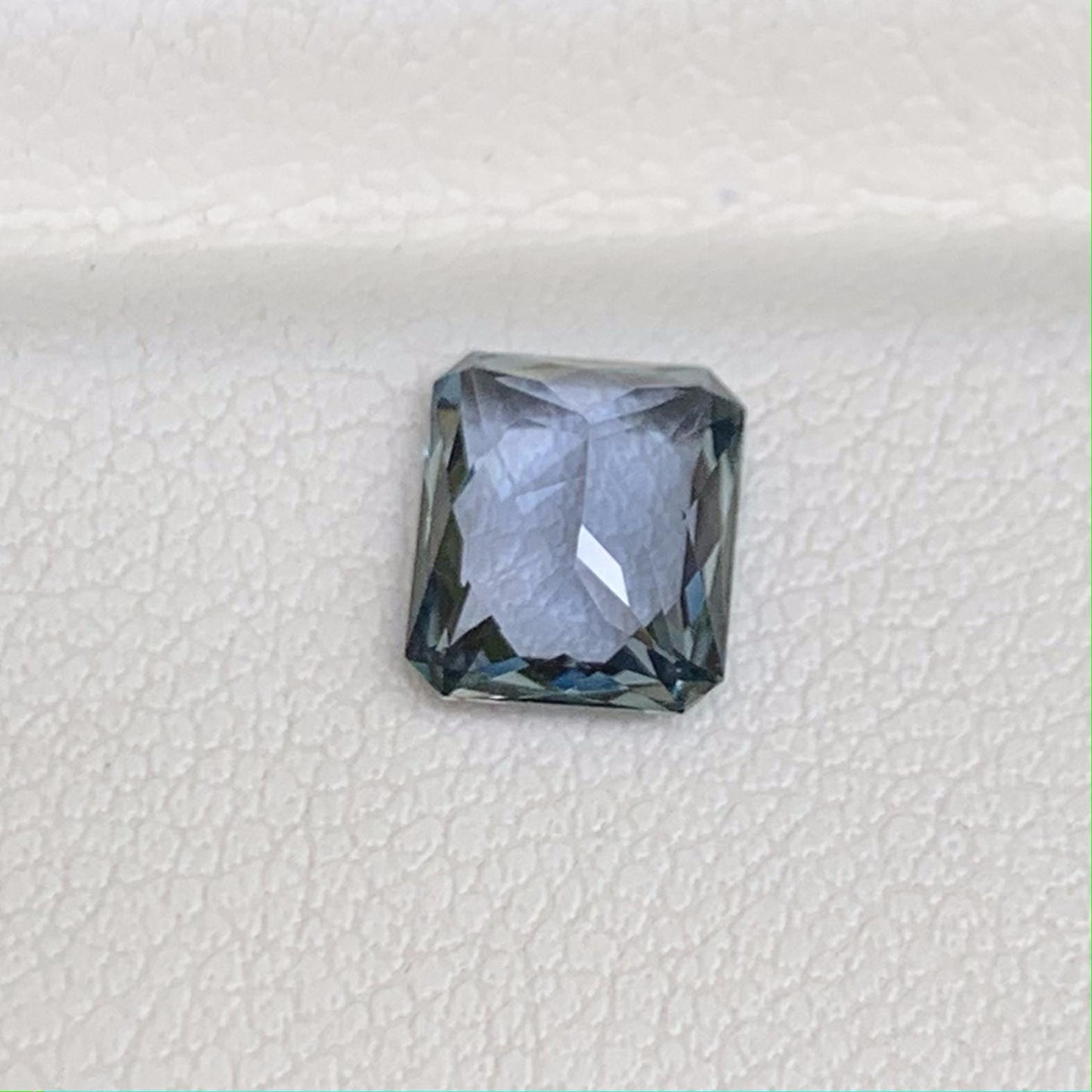Ocean Teal Sapphire 1.60ct (N) - Baza Boutique