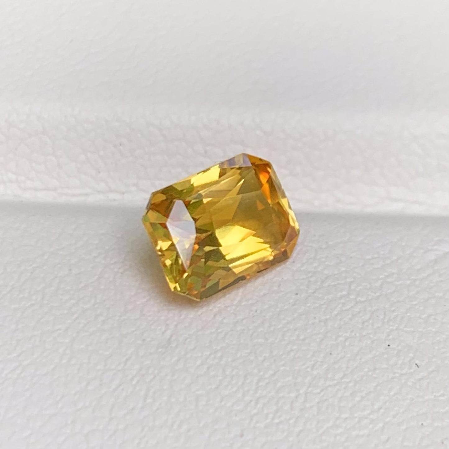 Yellow Sapphire 1.82ct (H) - Baza Boutique