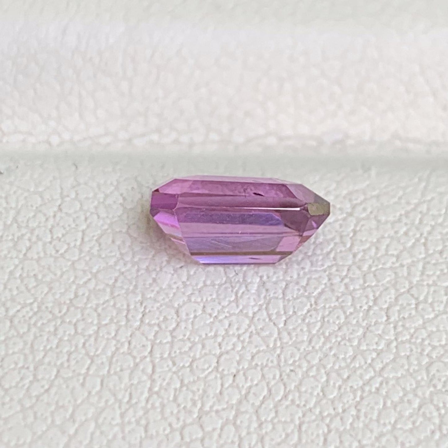 Pink Sapphire 1.34ct (UH)