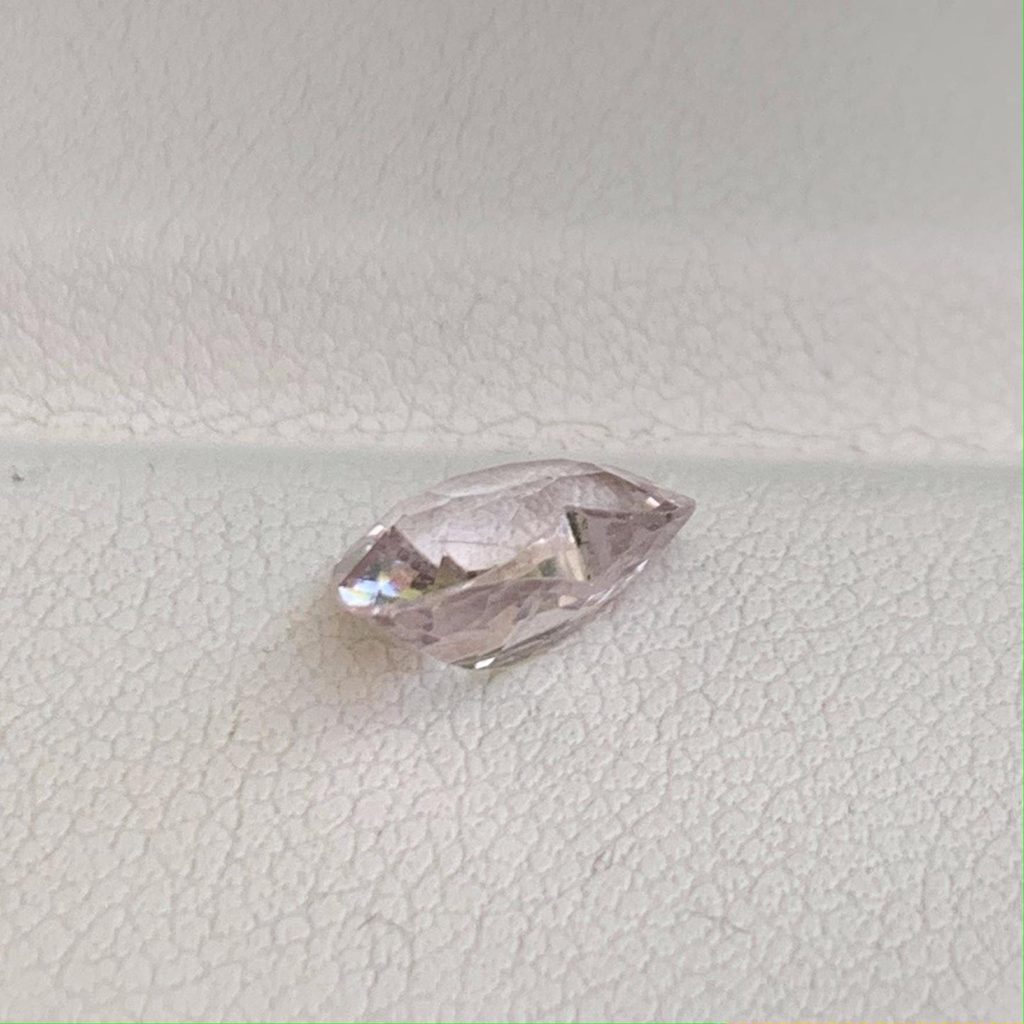 Peach Sapphire 2.38ct (UH) - Baza Boutique