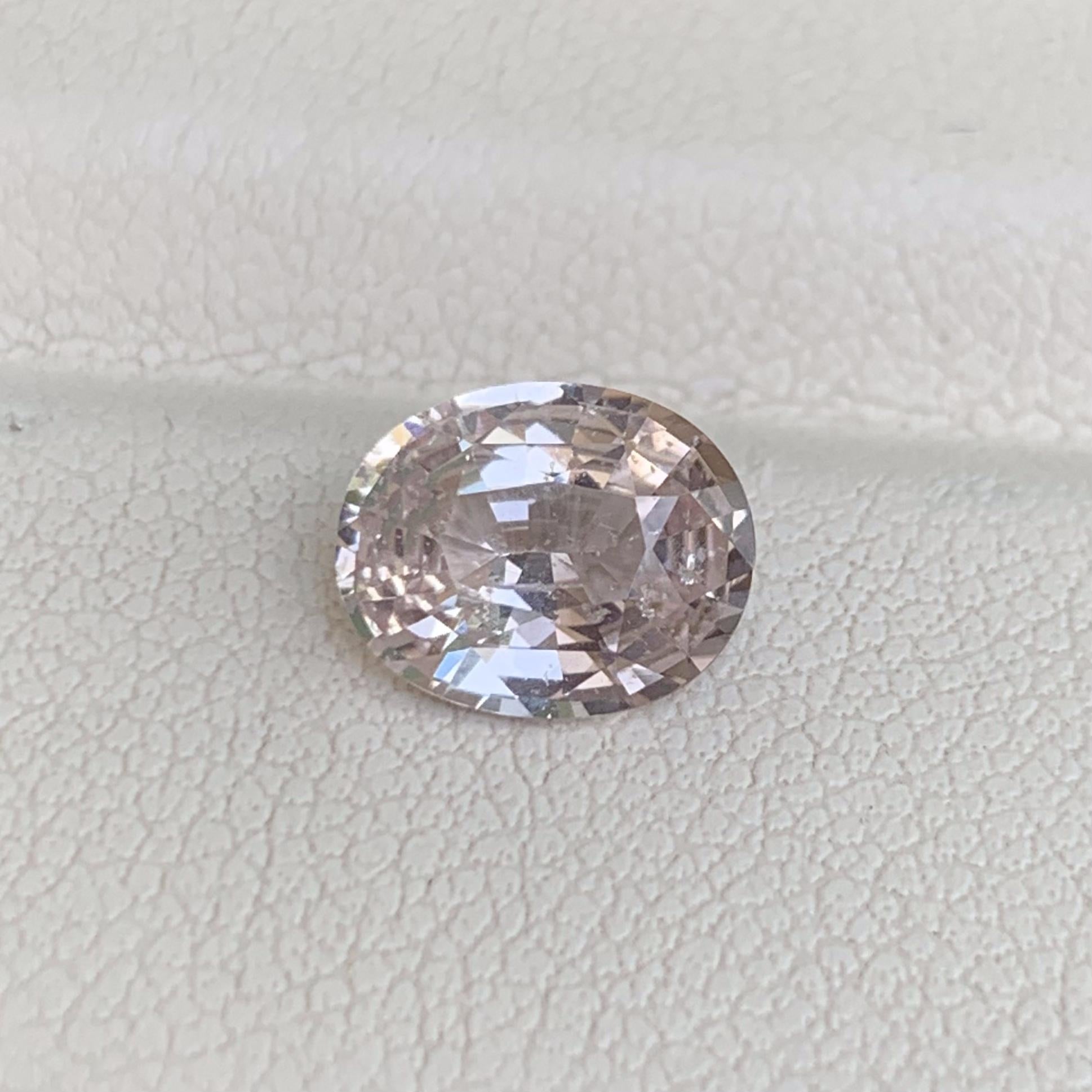 Peach Sapphire 1.85ct (UH) - Baza Boutique