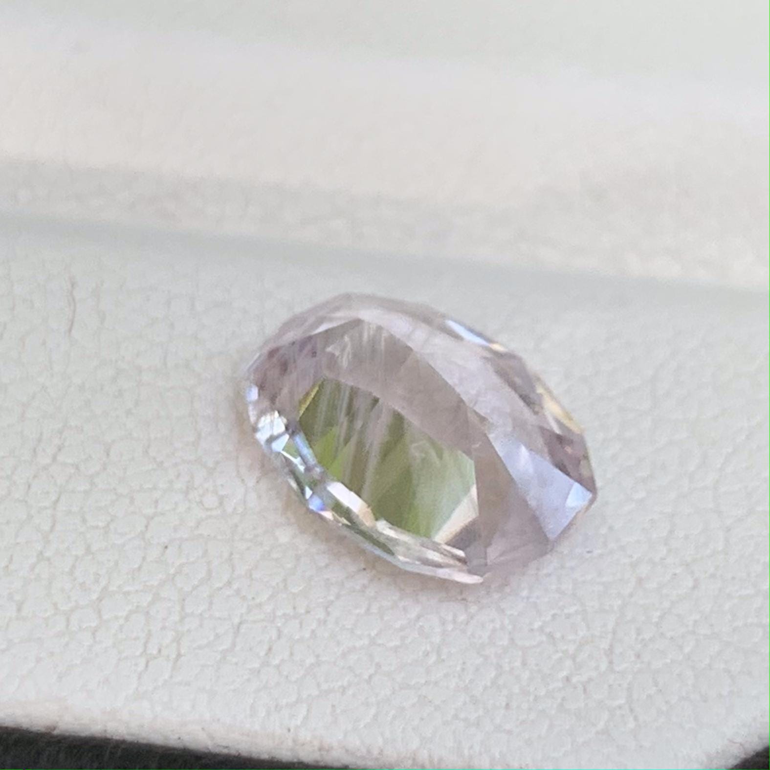Peach Sapphire 3.22ct (UH) - Baza Boutique
