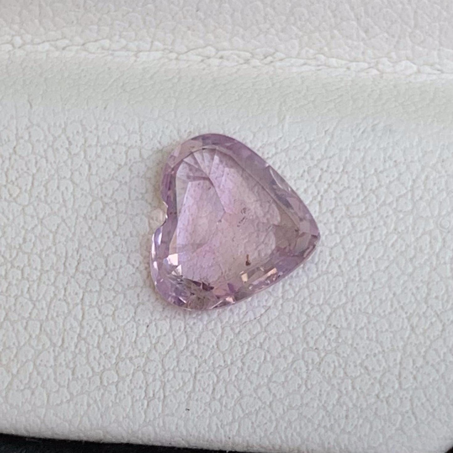 Pink Sapphire 2.32ct (UH) - Baza Boutique