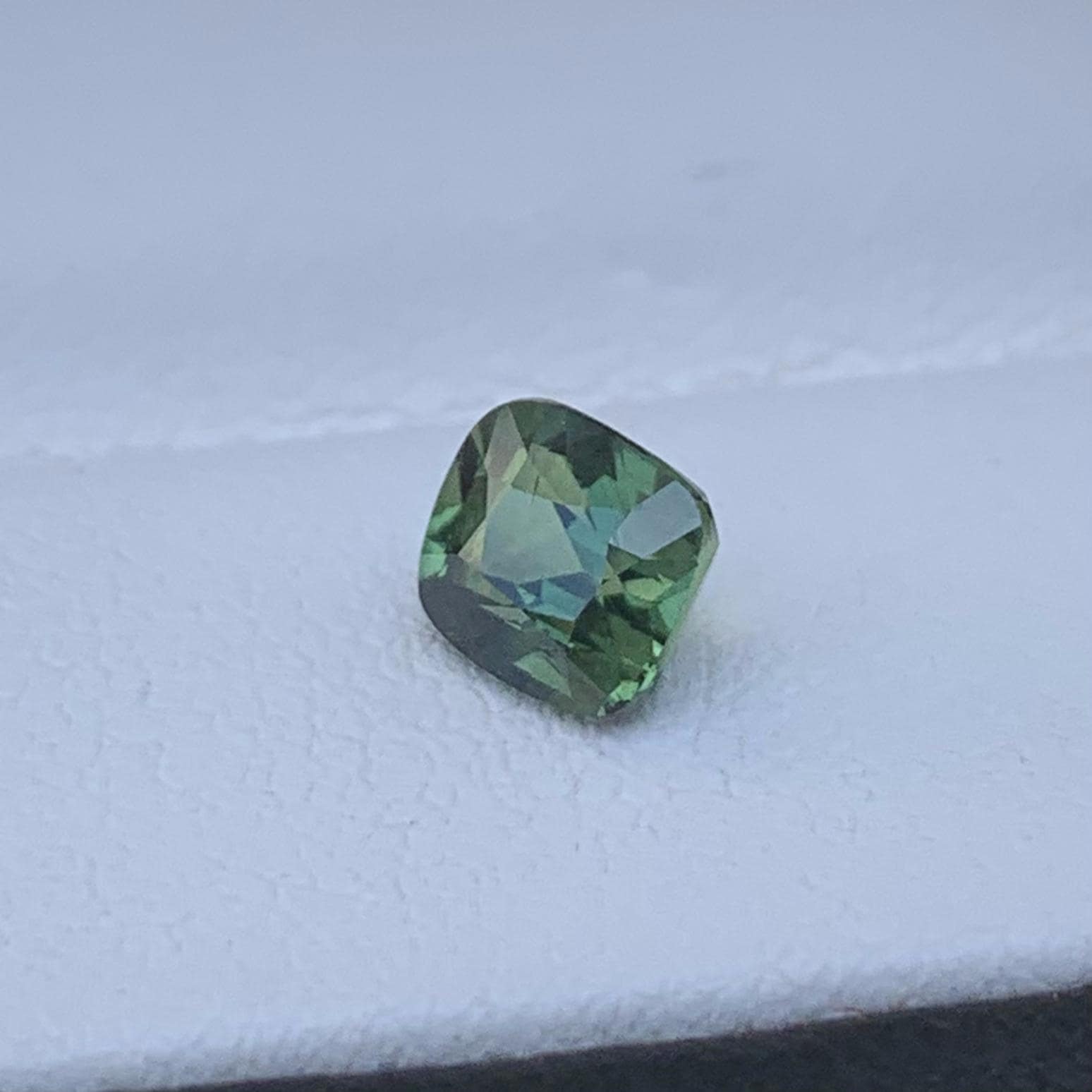 Green Sapphire 1.25ct (H) - Baza Boutique