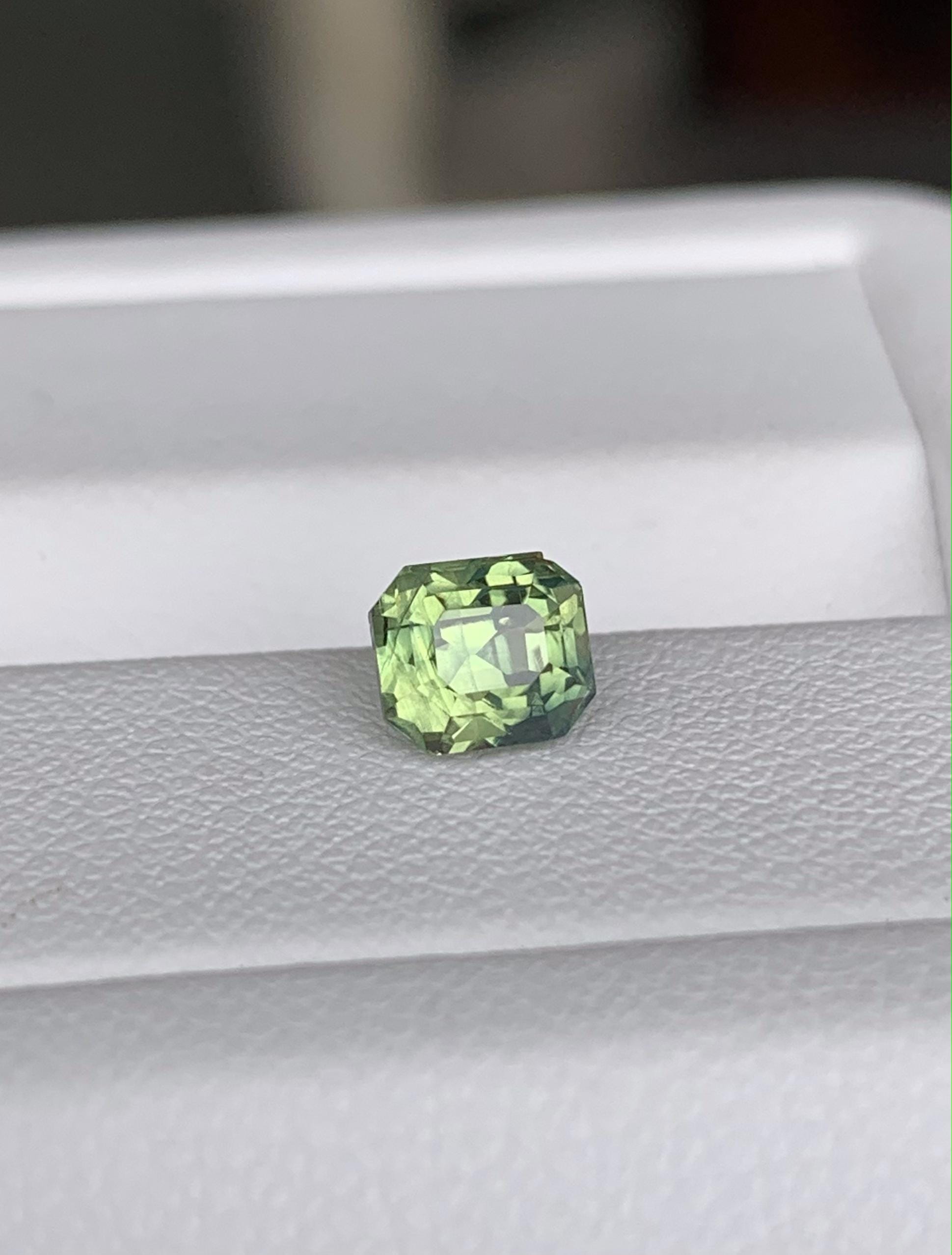 Teal Sapphire 1.34ct (UH) - Baza Boutique
