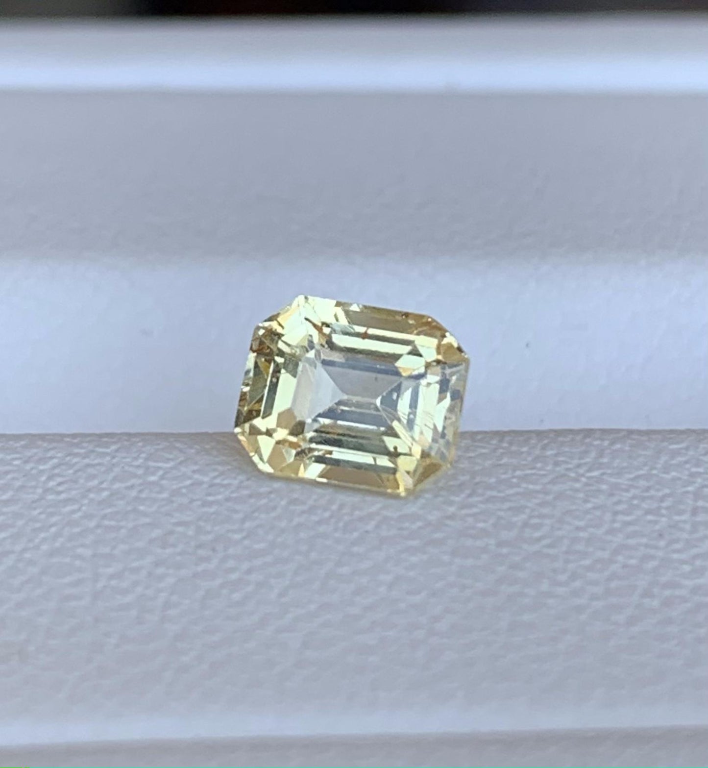 Yellow Sapphire 1.27ct (UH) - Baza Boutique