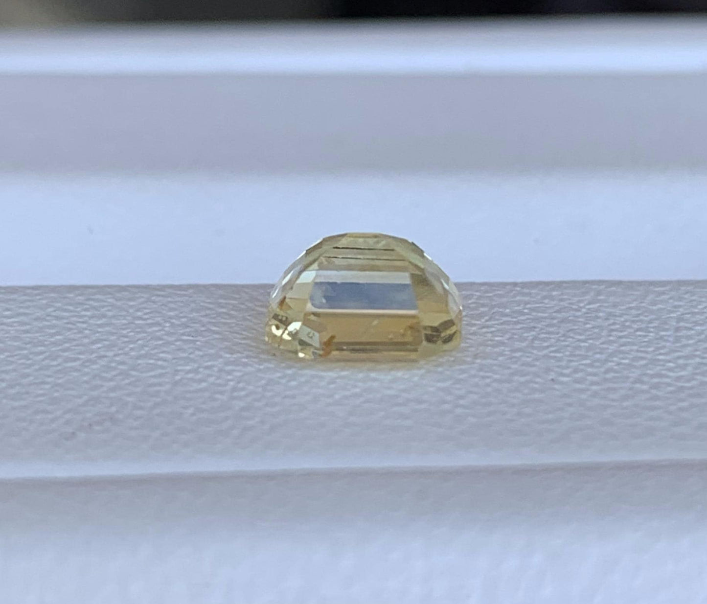 Yellow Sapphire 1.27ct (UH) - Baza Boutique