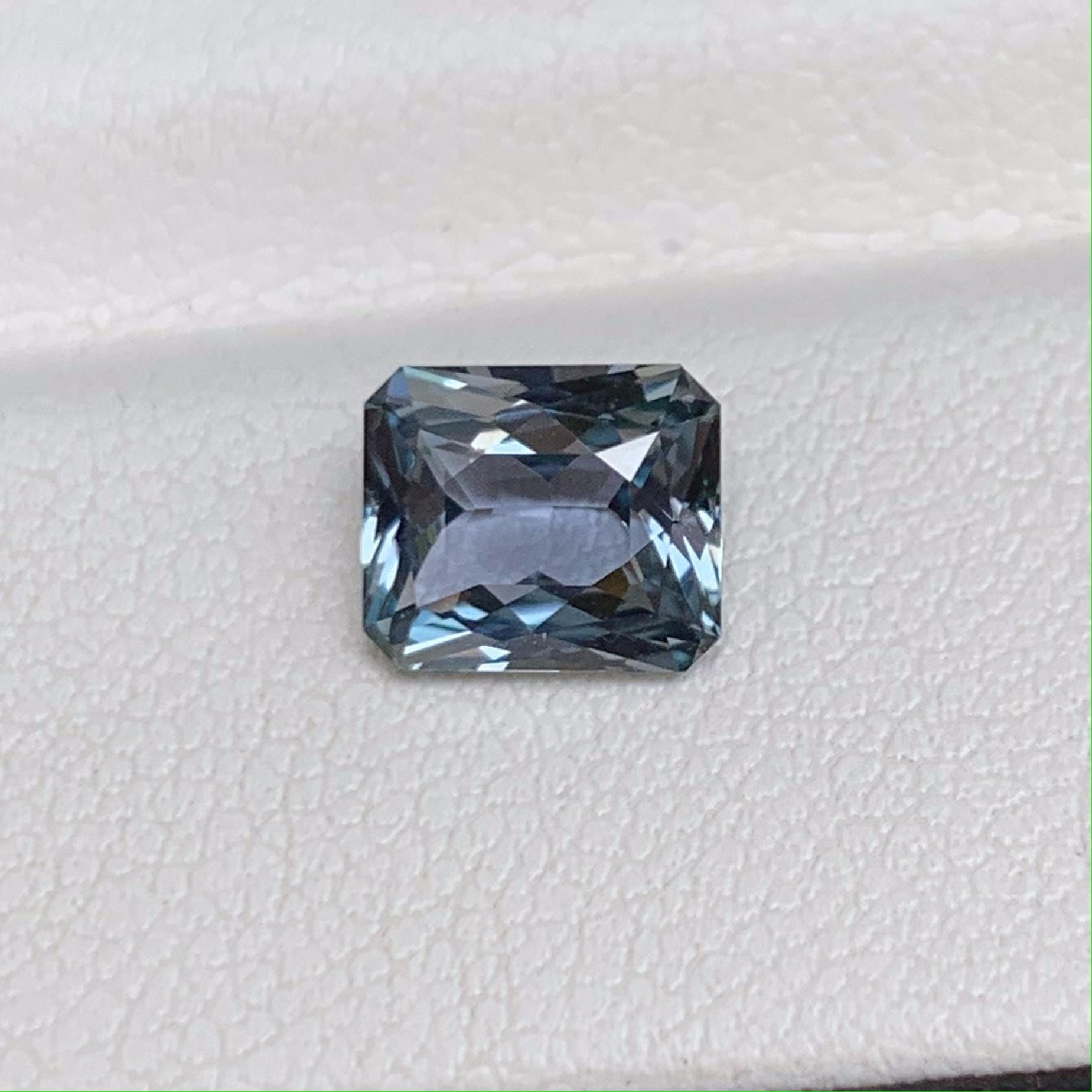 Ocean Teal Sapphire 1.60ct (N) - Baza Boutique