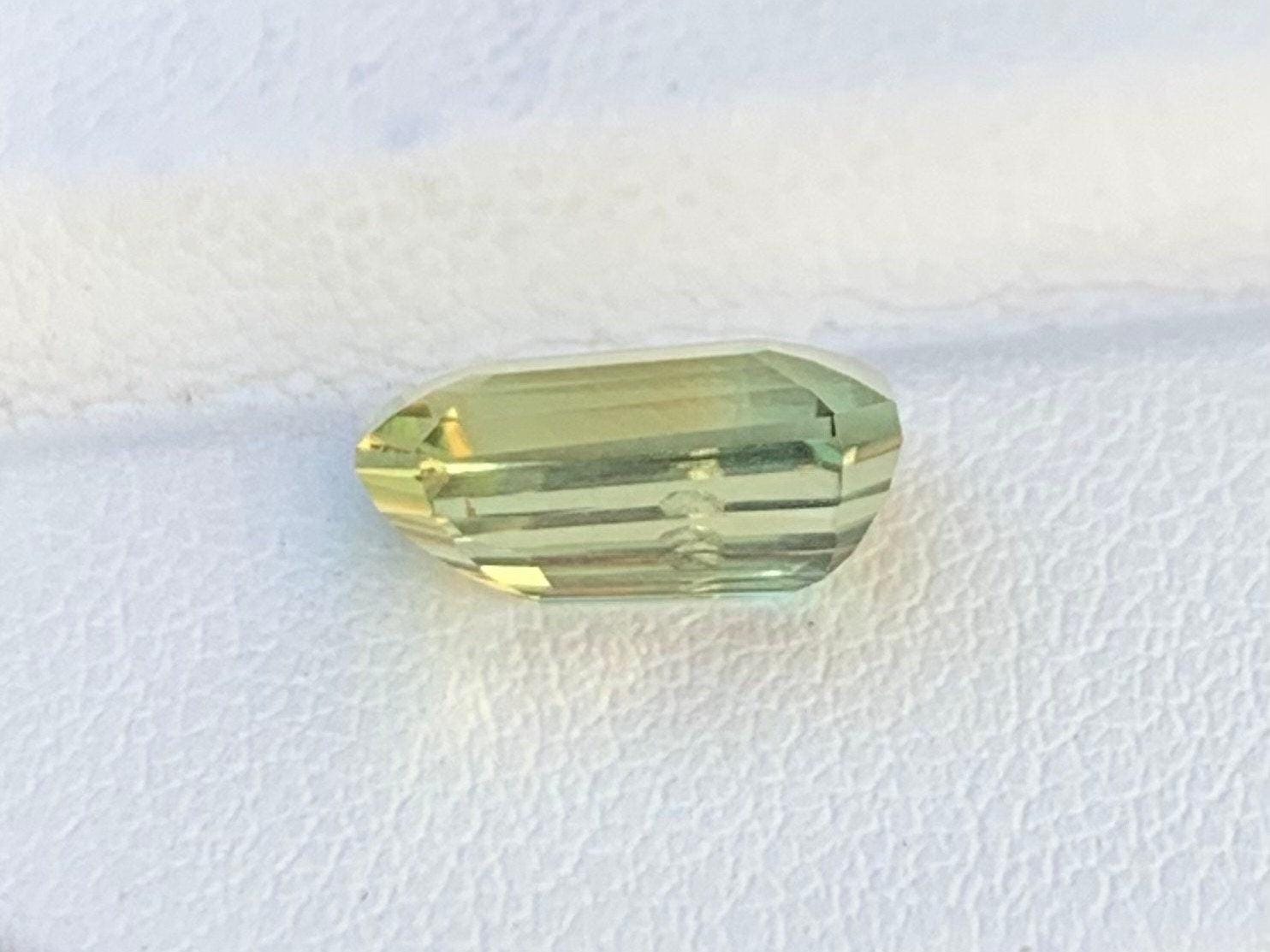 Super Rare Vanadium Chrysoberyl 3.99ct - (UH) - Baza Boutique