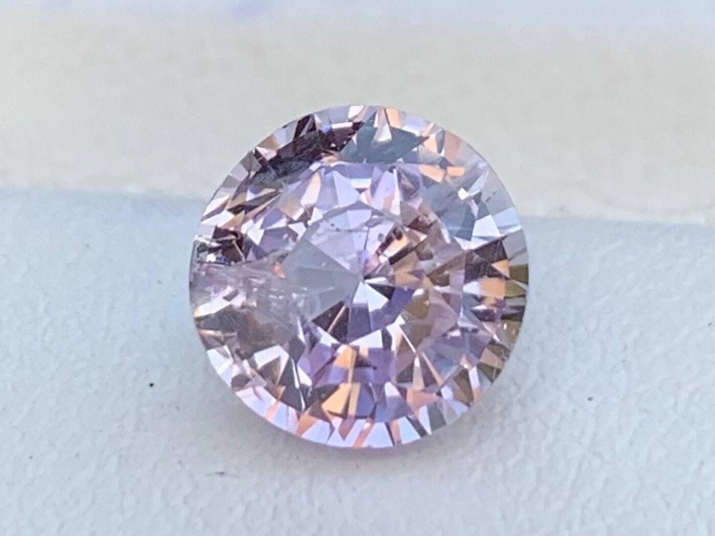 Natural Lavender Sapphire 3.15ct - (UH) - Baza Boutique