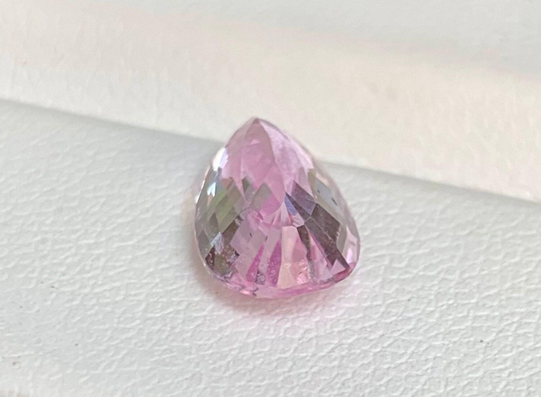 Padparadscha King Sapphire 2.64ct - (UH) - Baza Boutique