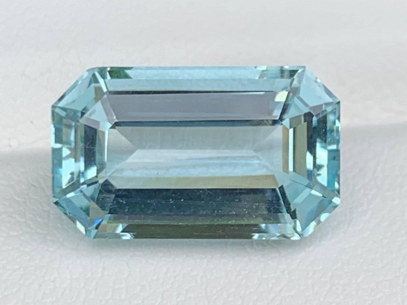 Natural Aquamarine 8.36ct - (UH) - Baza Boutique