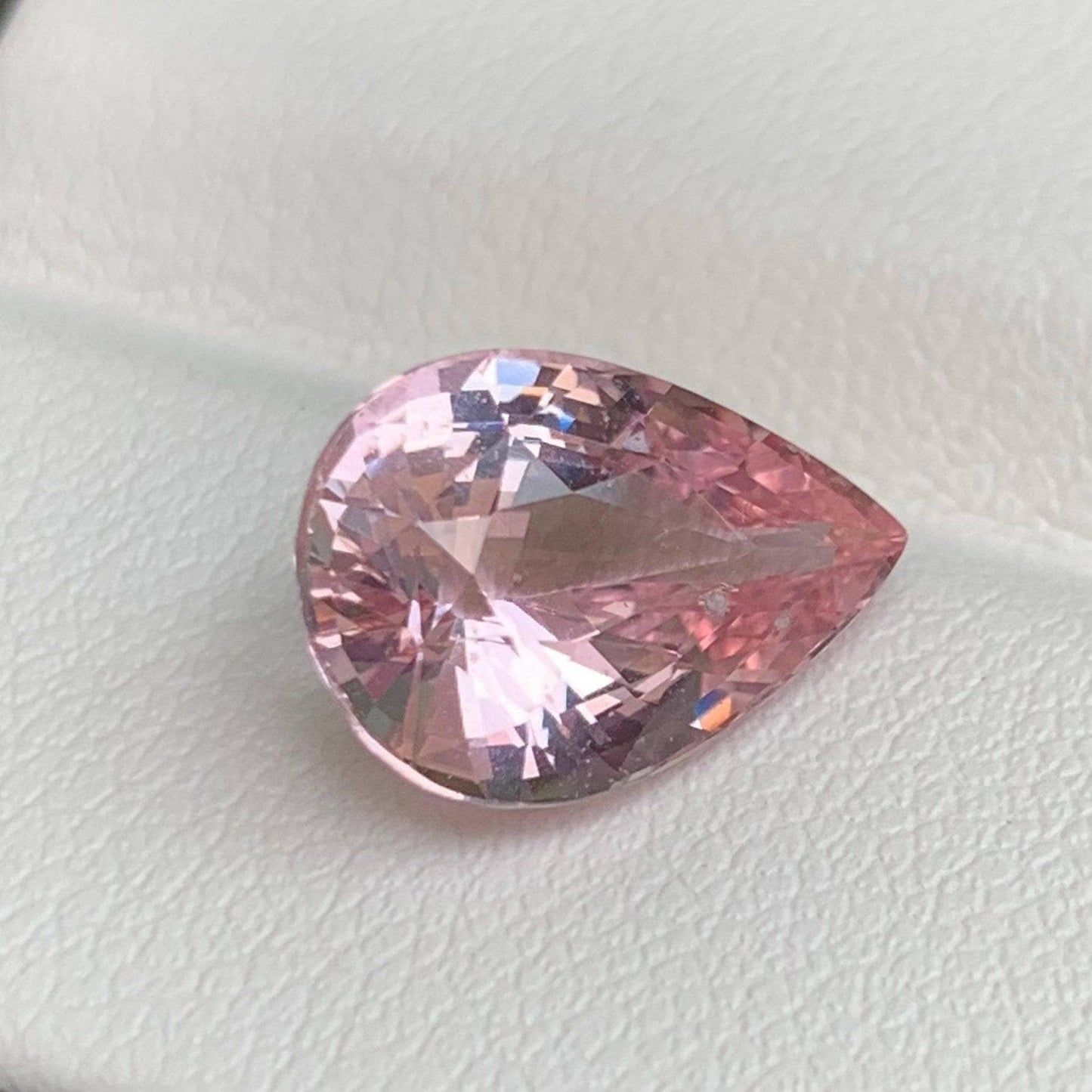Rare Padparadscha Sapphire (ICA Certified) 4.56ct - (UH) - Baza Boutique